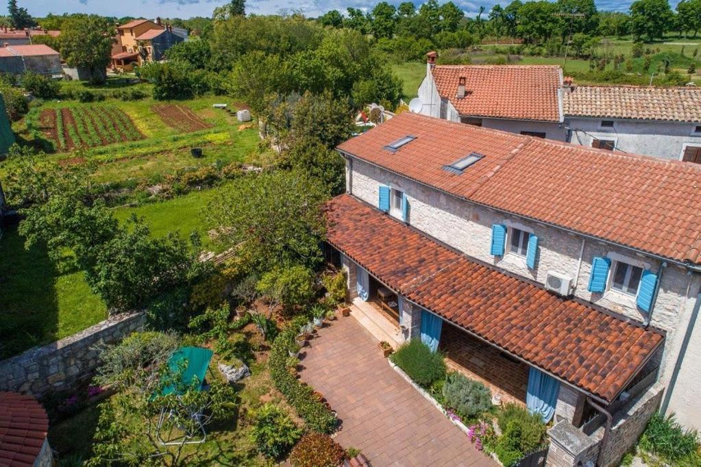 Villa Kazun With Private Pool And Two Gardens Marčana Zewnętrze zdjęcie